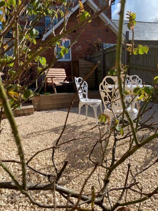 Ground Floor Garden Cottage, Near Stonehenge Shrewton Zewnętrze zdjęcie